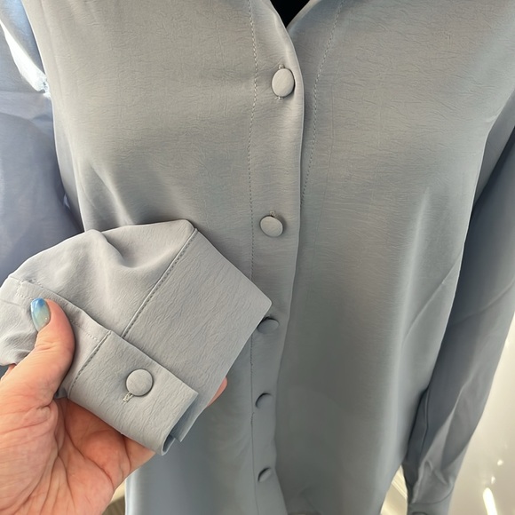 Light blue button down - Picture 3 of 4